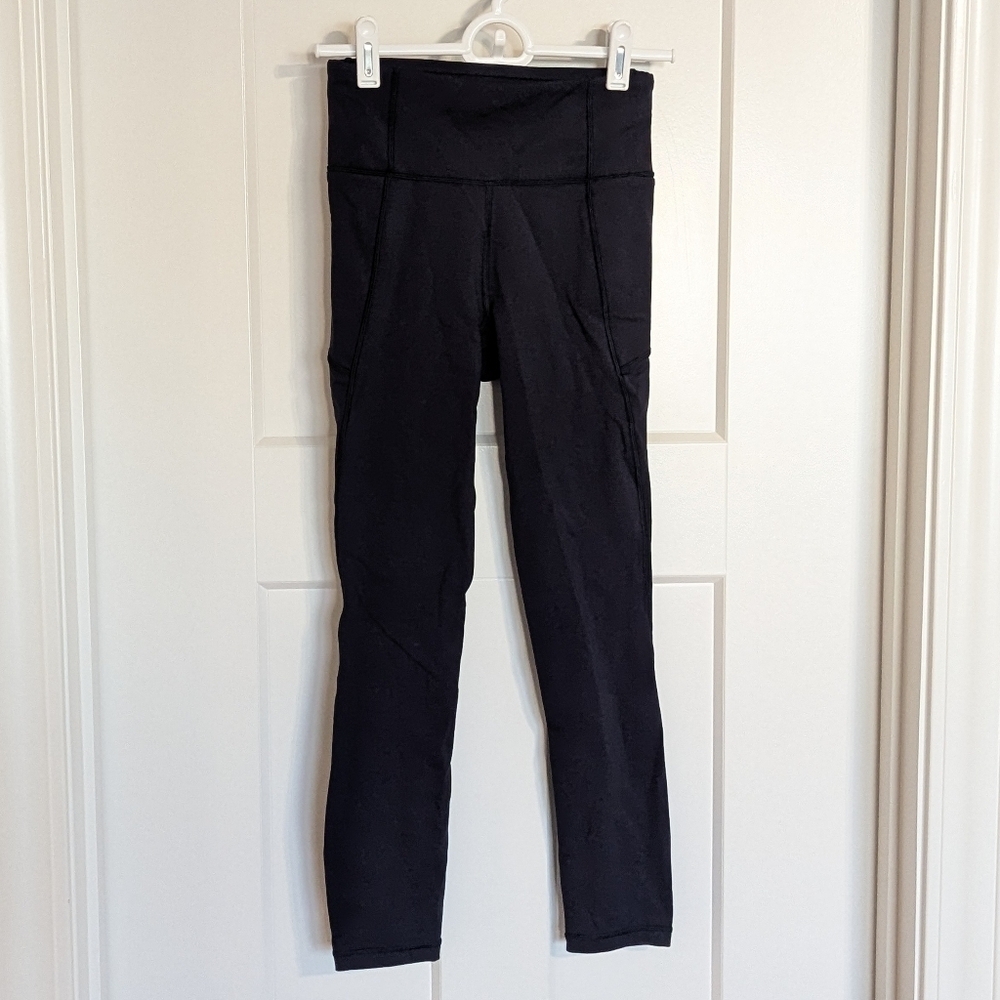 Lululemon Final Lap 23" Leggings with Side Pockets - Navy sz 2